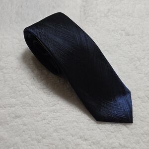 Calvin Klein Elegant Navy Blue Tie